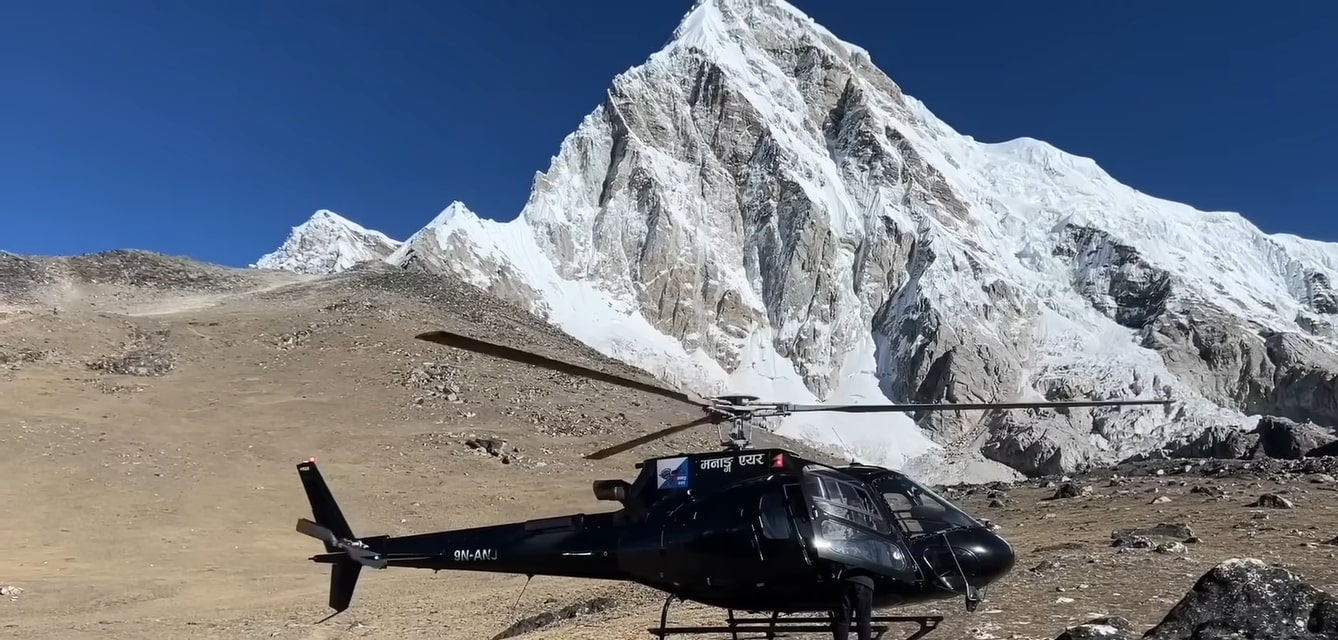 Helicopter at Kalapatthar